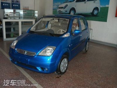 四款熱門小車大比拼 誰是代步王者？